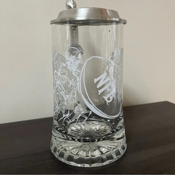 NFL Beer Stein Glass National Football League Etched w/Lid - Picture 1 of 9
